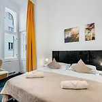 Downtown 3*