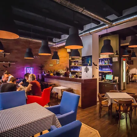 Отель Downtown 3*