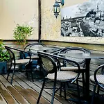 Downtown Szálloda 3*