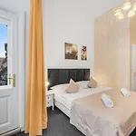 Downtown 3*