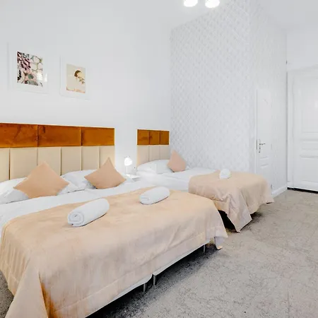 Downtown 3* Μπρατισλάβα