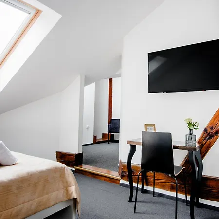 Downtown 3* Μπρατισλάβα