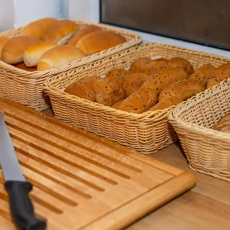 Downtown Ξενοδοχείο 3*